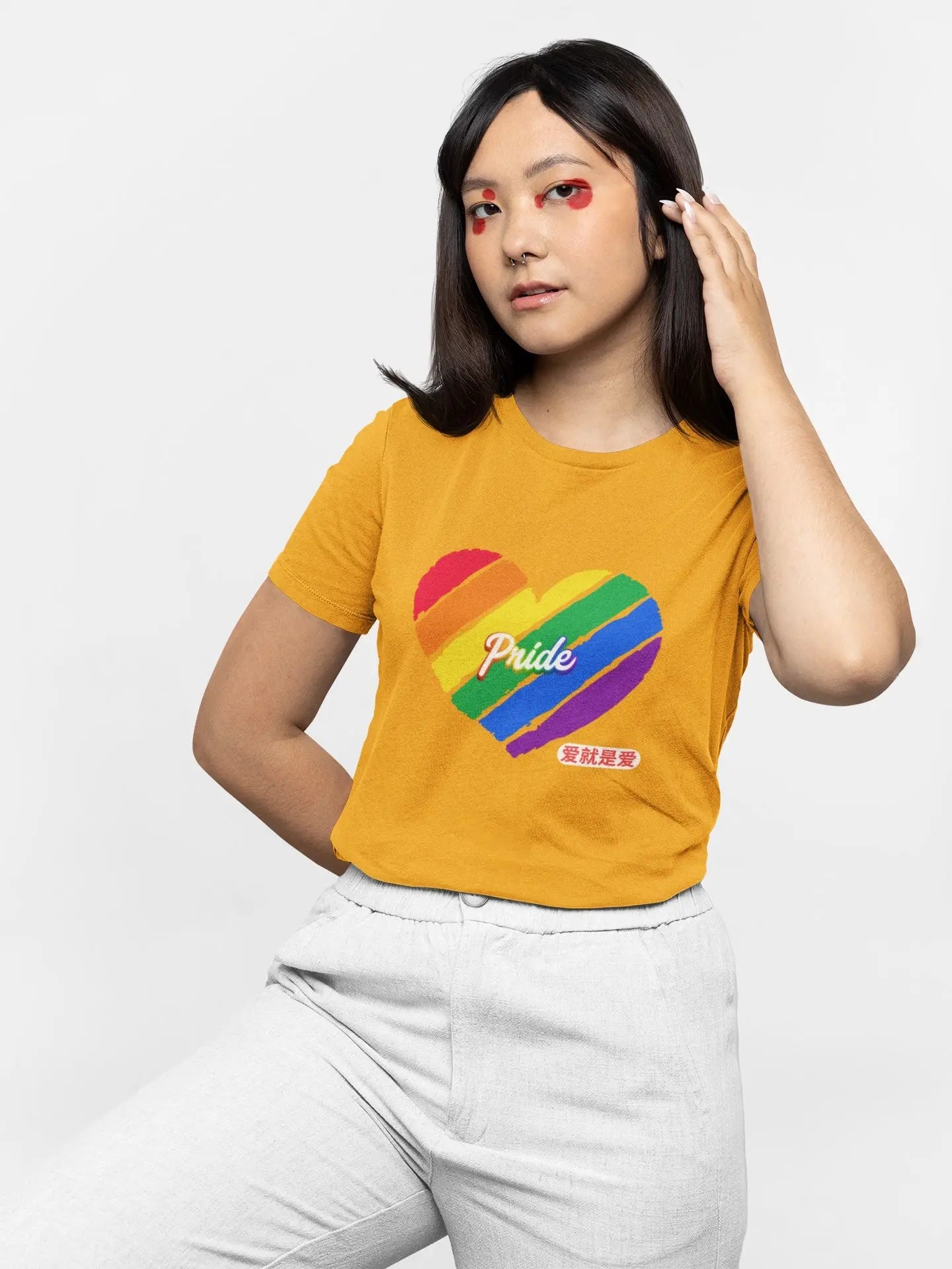 PRIDE Chinese Love is Love Unisex Tee Printify